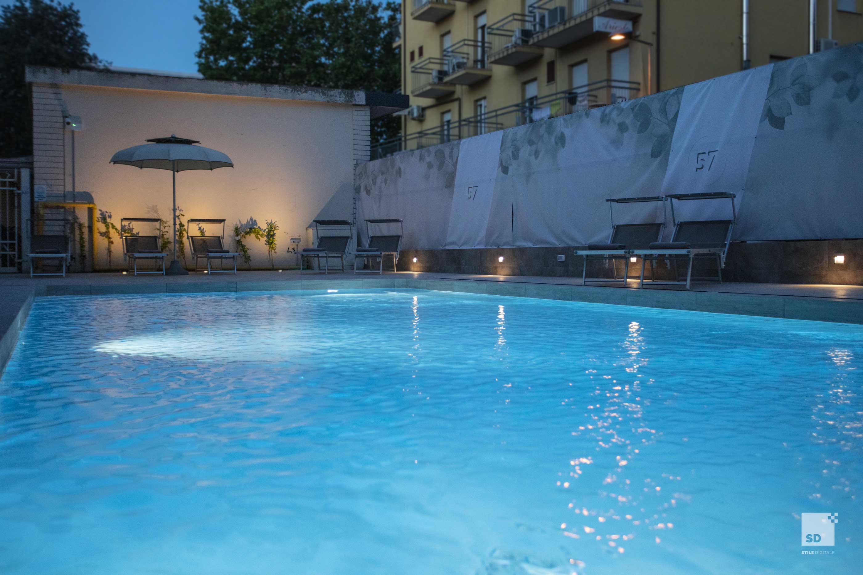 Hotel Regina Elena 57 & Oro Bianco Spa Rimini Exteriör bild